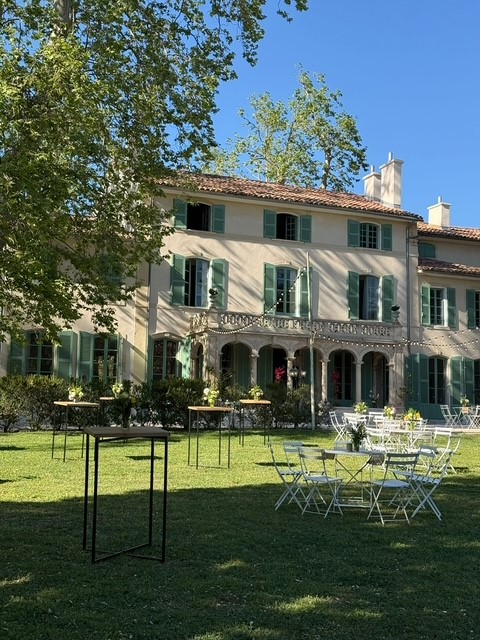 Bâtiment de La Bastide de Toursainte, lieu de réception historique.